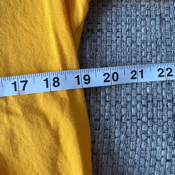 Men’s Nike “The Art Of Sport” Shirt - Picture 4 of 5